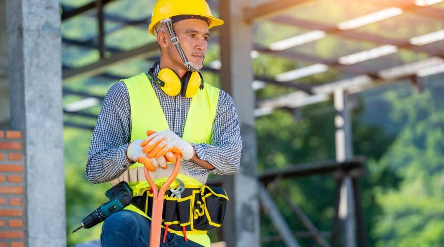 Professional gutter cleaning in Irving, IL